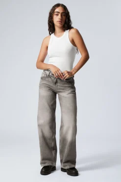 AMPLE LOW WAIST LOOSE WIDE LEG JEANS|Weekday Clearance