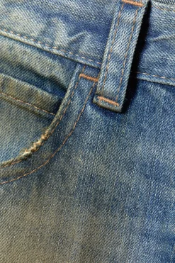 ANTI – UNISEX-JEANS MIT NIEDRIGEM BUND|Weekday Best