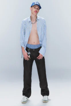 ANTI – UNISEX-JEANS MIT NIEDRIGEM BUND|Weekday Outlet