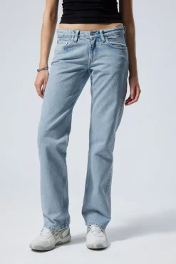 ARROW LOW WAIST REGULAR STRAIGHT LEG JEANS|Weekday Clearance