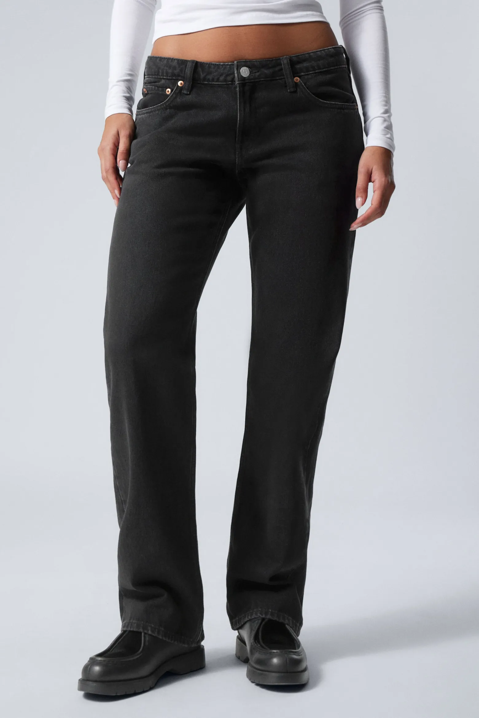 ARROW LOW WAIST REGULAR STRAIGHT LEG JEANS|Weekday Cheap