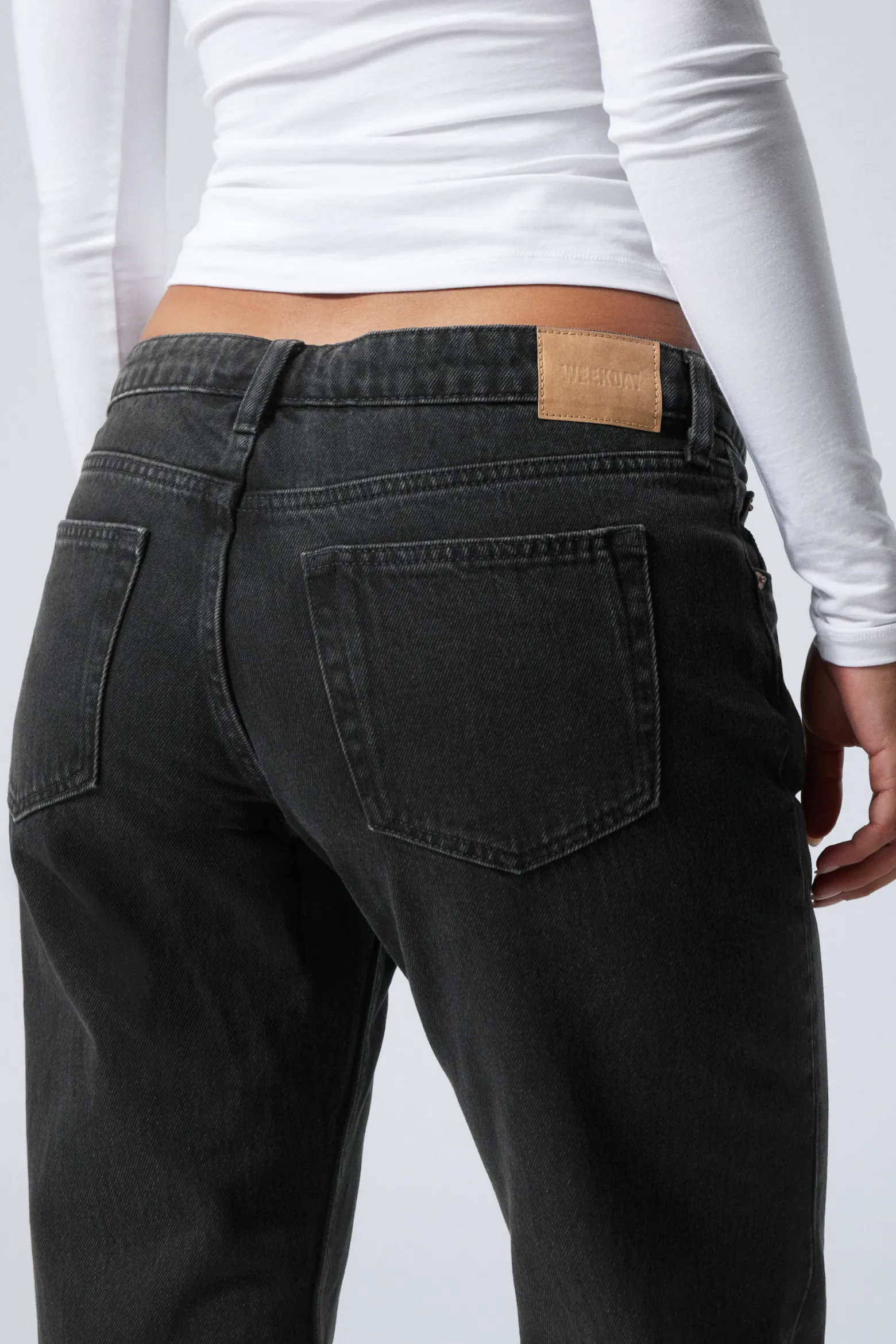 ARROW LOW WAIST REGULAR STRAIGHT LEG JEANS|Weekday Cheap