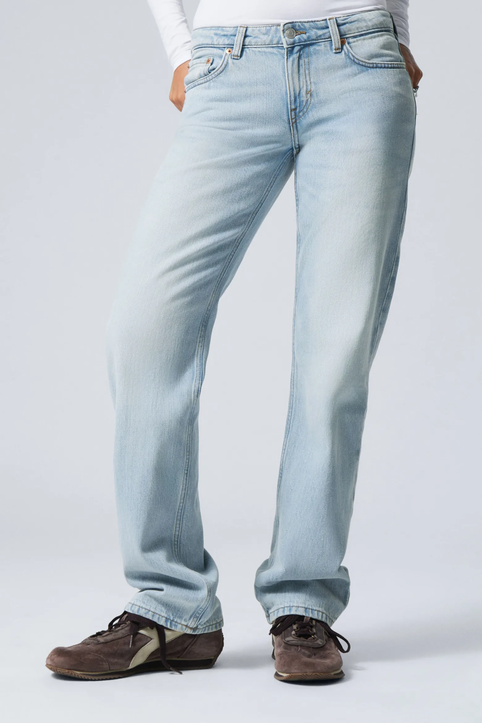 ARROW LOW WAIST REGULAR STRAIGHT LEG JEANS|Weekday New