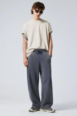 ASTRO – JOGGINGHOSE MIT VERDREHTEN SEITENNÄHTEN|Weekday Discount