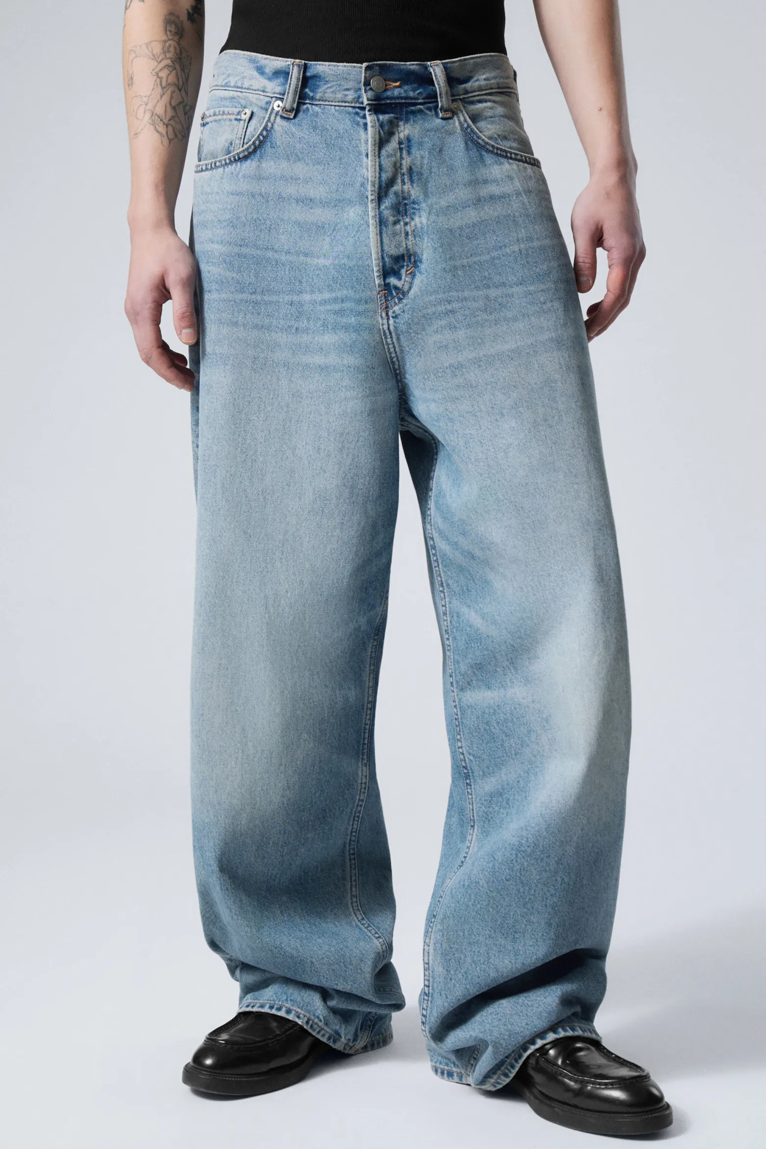 ASTRO LOOSE BAGGY LEG JEANS|Weekday Best