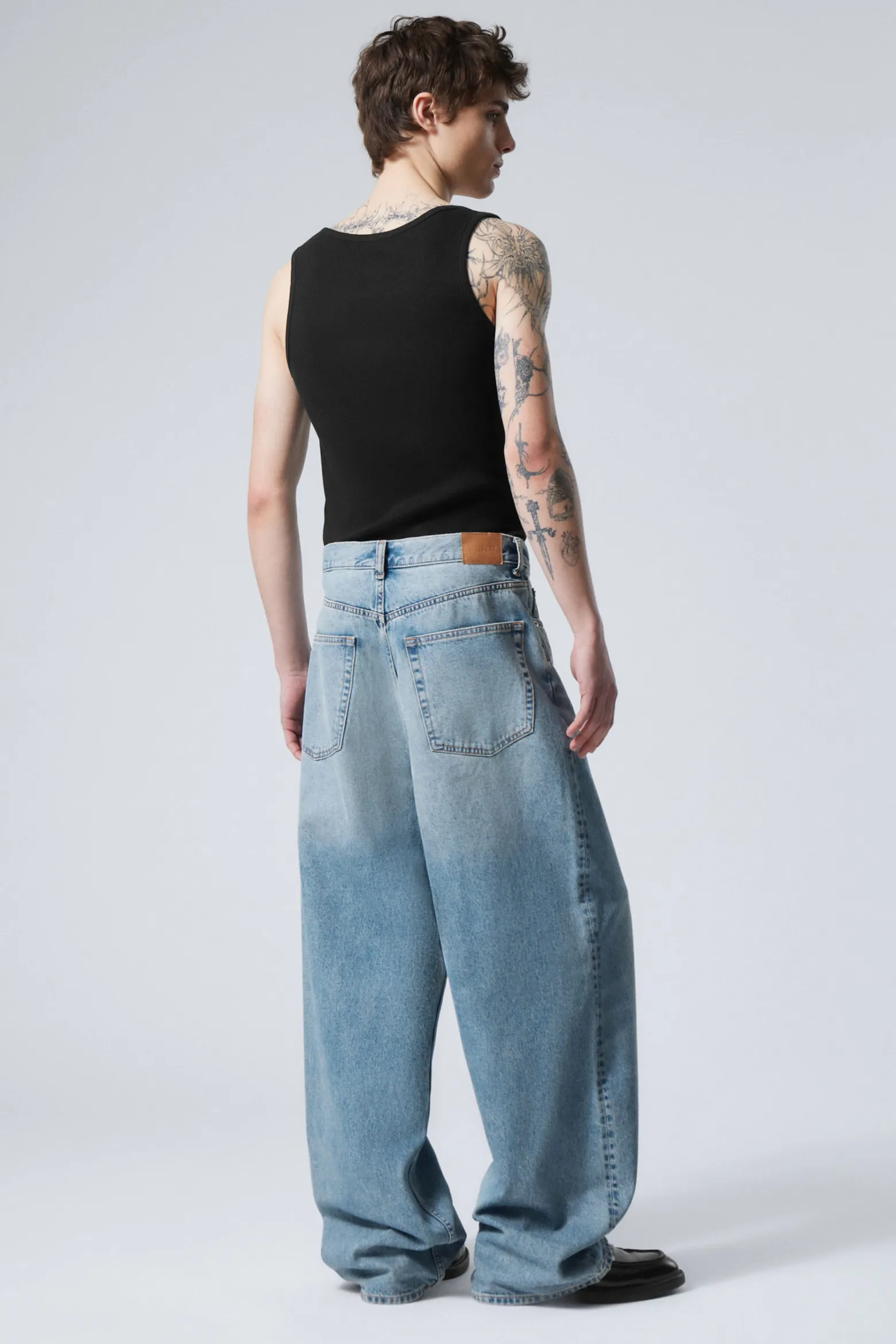 ASTRO LOOSE BAGGY LEG JEANS|Weekday Best