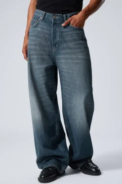 ASTRO LOOSE BAGGY LEG JEANS|Weekday Clearance