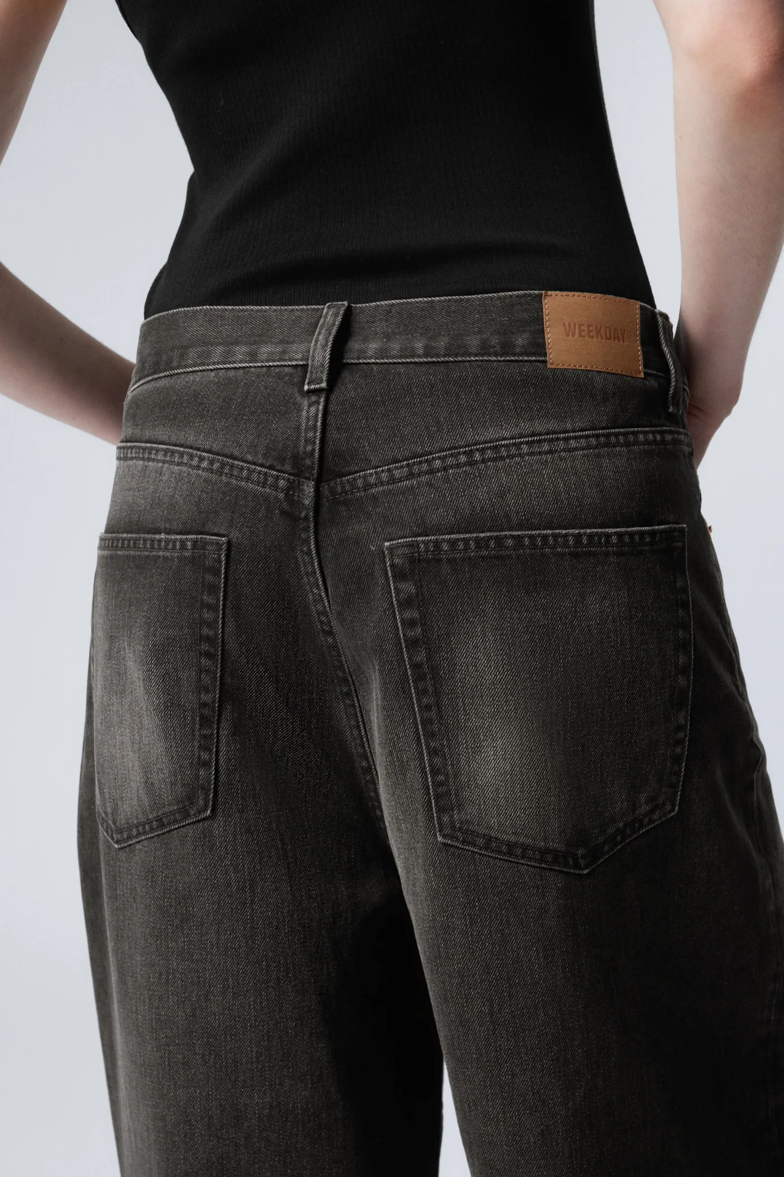 ASTRO LOOSE BAGGY LEG JEANS|Weekday Store