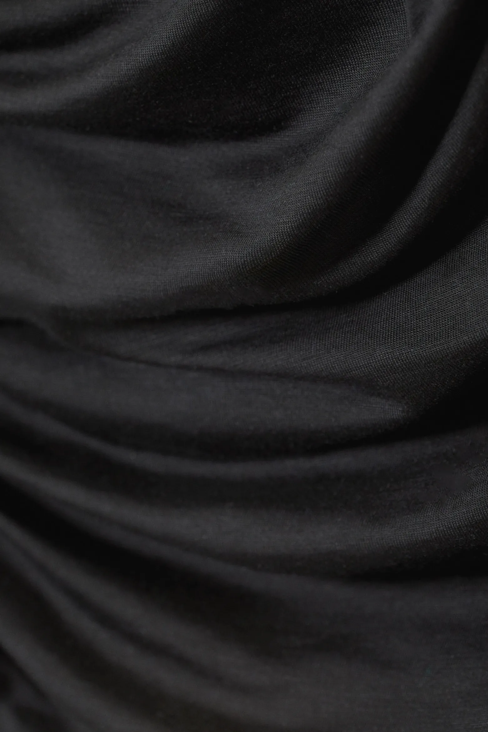 ASYMMETRISCHES DRAPE-TOP AUS LYOCELL|Weekday Shop