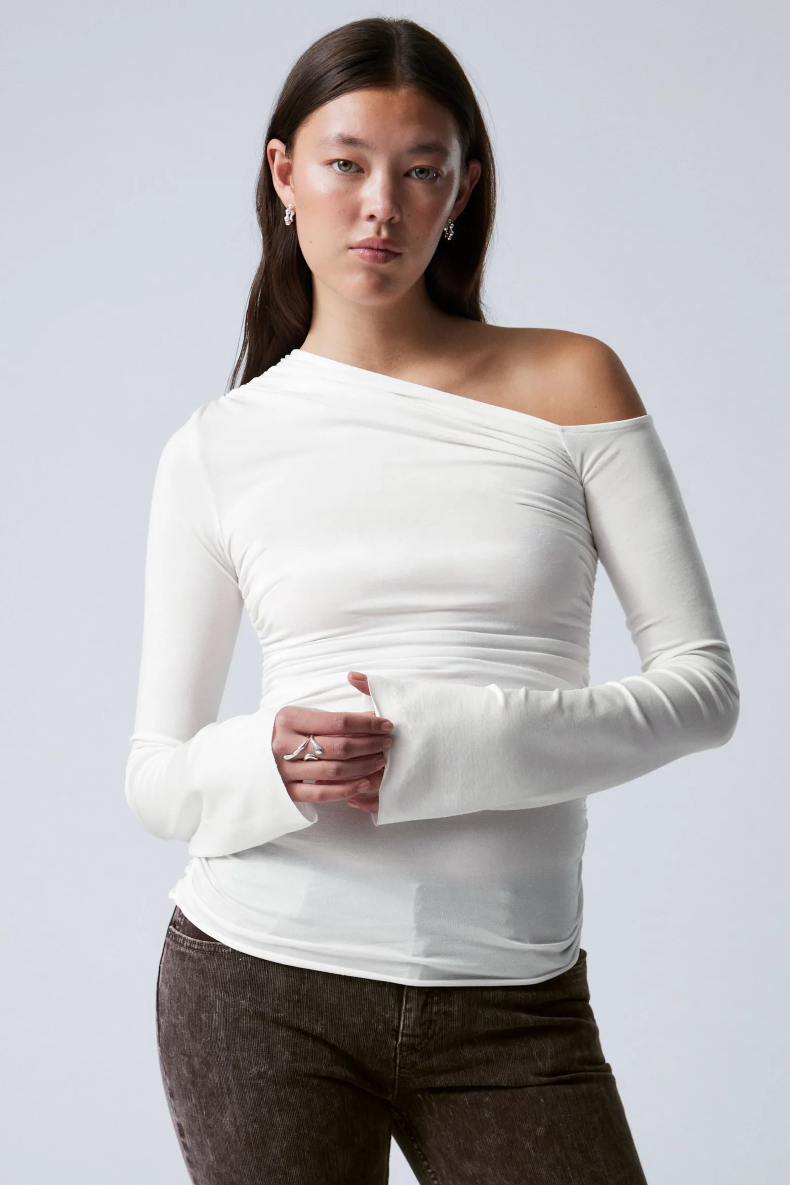 ASYMMETRISCHES DRAPE-TOP AUS LYOCELL|Weekday Best