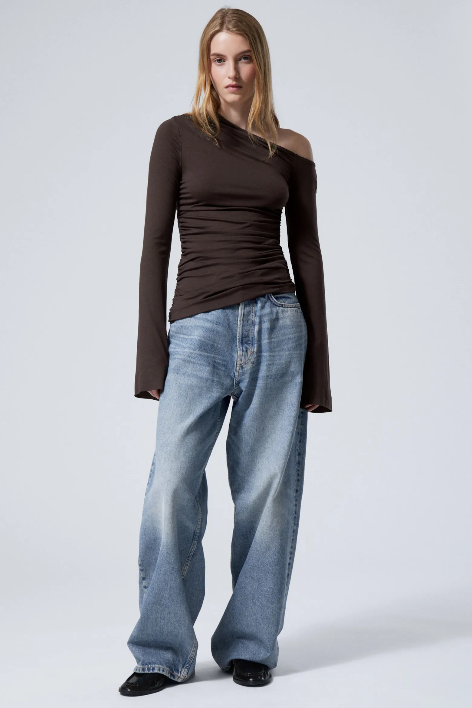 ASYMMETRISCHES DRAPE-TOP AUS LYOCELL|Weekday Best