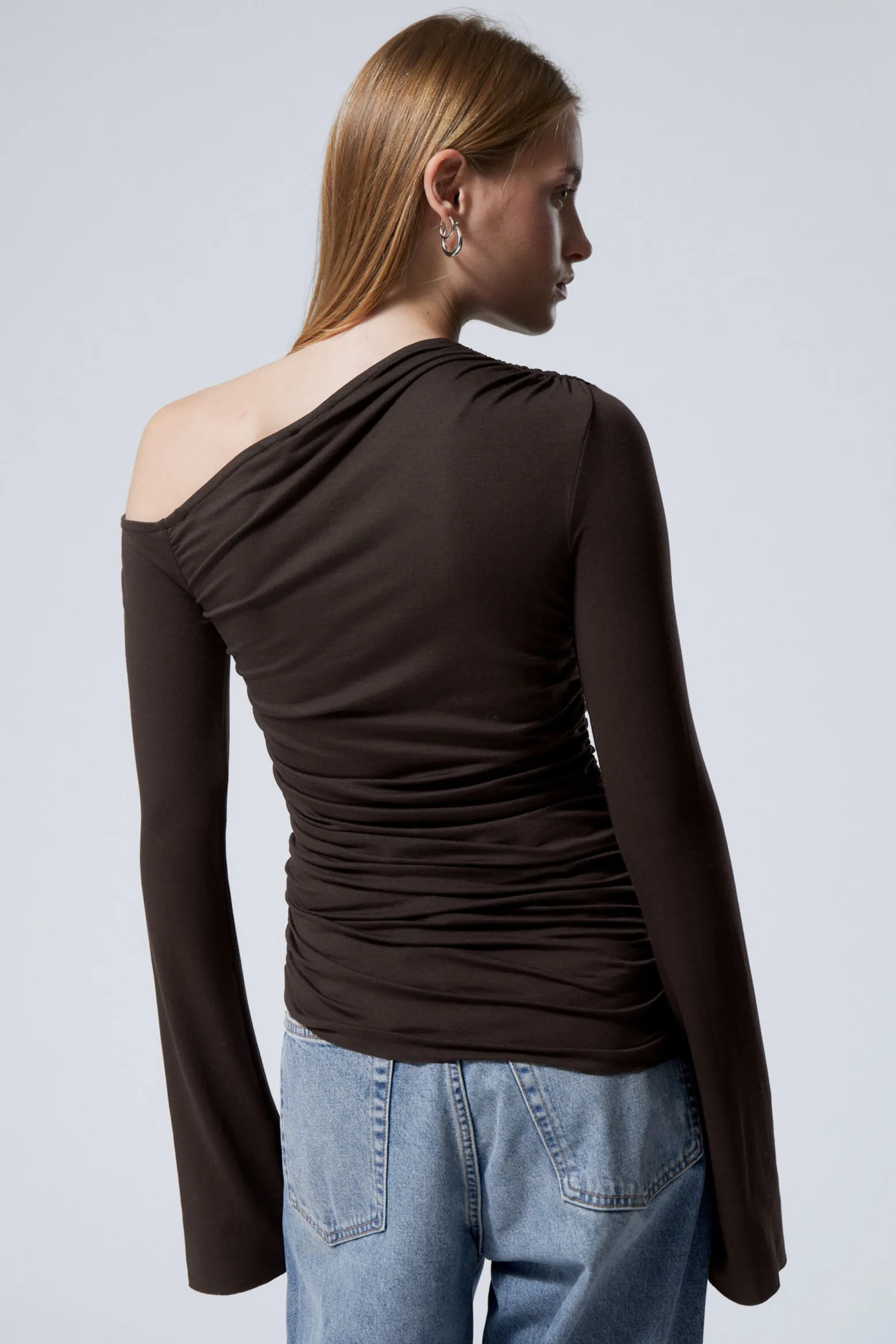 ASYMMETRISCHES DRAPE-TOP AUS LYOCELL|Weekday Best