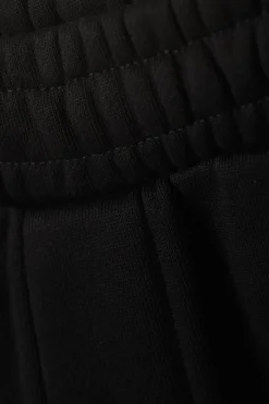 AUSGESTELLTE, LOCKER SITZENDE SWEATPANTS|Weekday Cheap