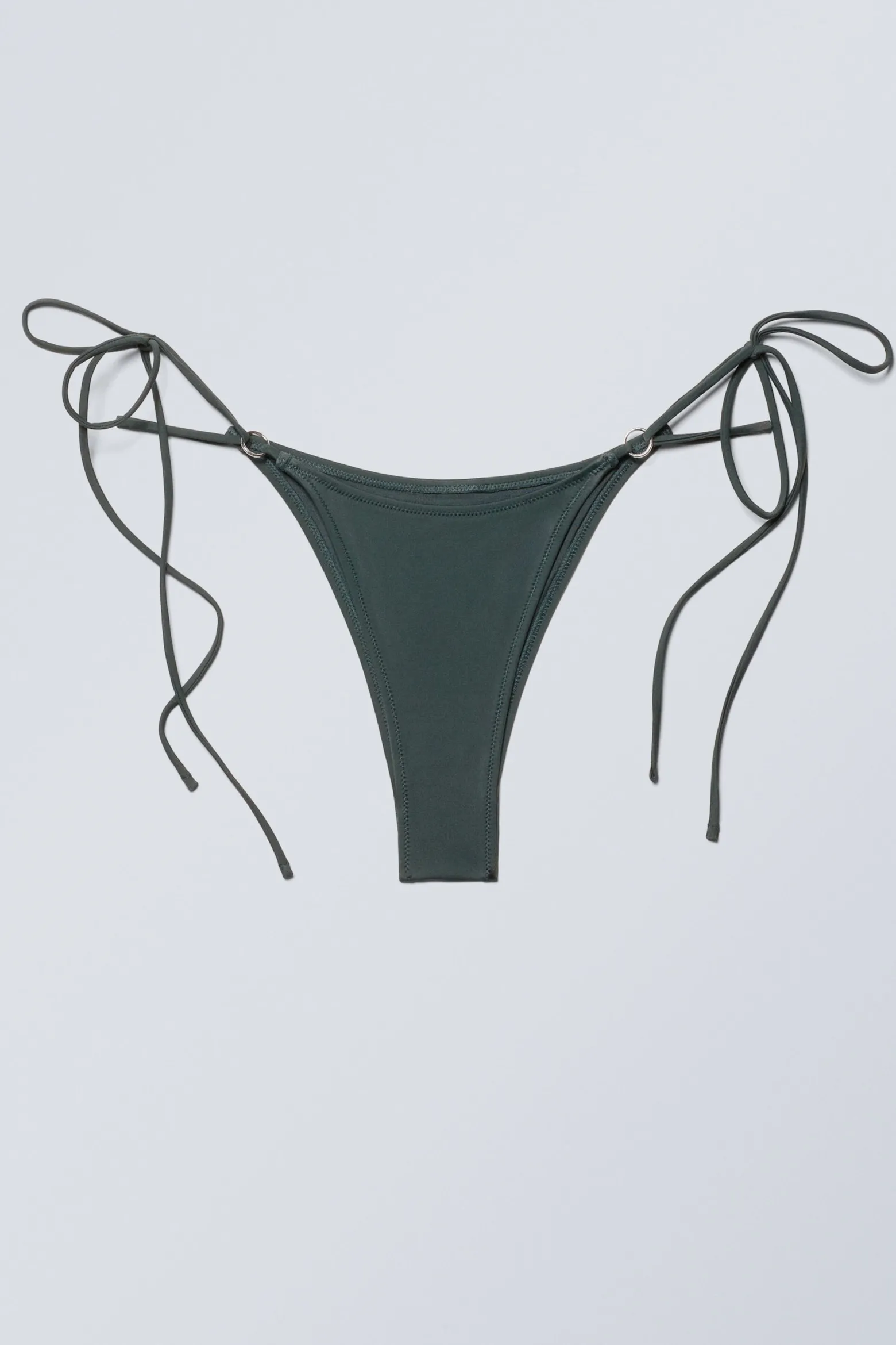 BIKINIHÖSCHEN MIT RIEMENVERSCHLUSS|Weekday Online