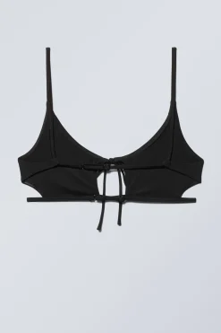 BIKINIOBERTEIL MIT RIEMCHEN UND BINDEBAND|Weekday Clearance