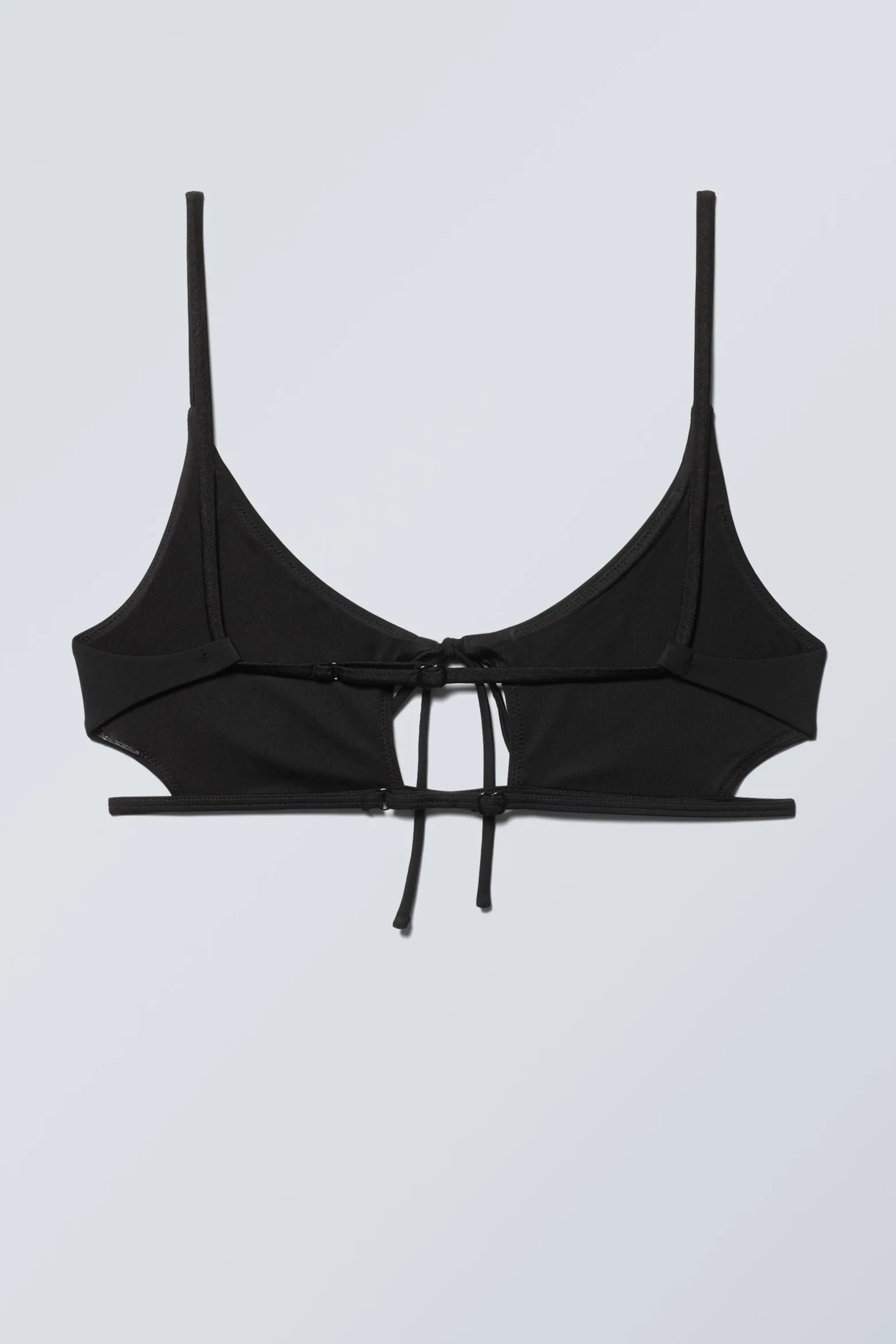 BIKINIOBERTEIL MIT RIEMCHEN UND BINDEBAND|Weekday Clearance
