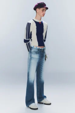 BOO BOOTLEG – BOOTCUT-JEANS MIT NIEDRIGER TAILLE|Weekday Shop