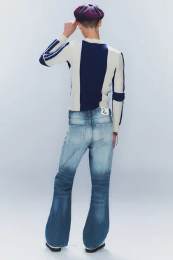 BOO BOOTLEG – BOOTCUT-JEANS MIT NIEDRIGER TAILLE|Weekday Shop