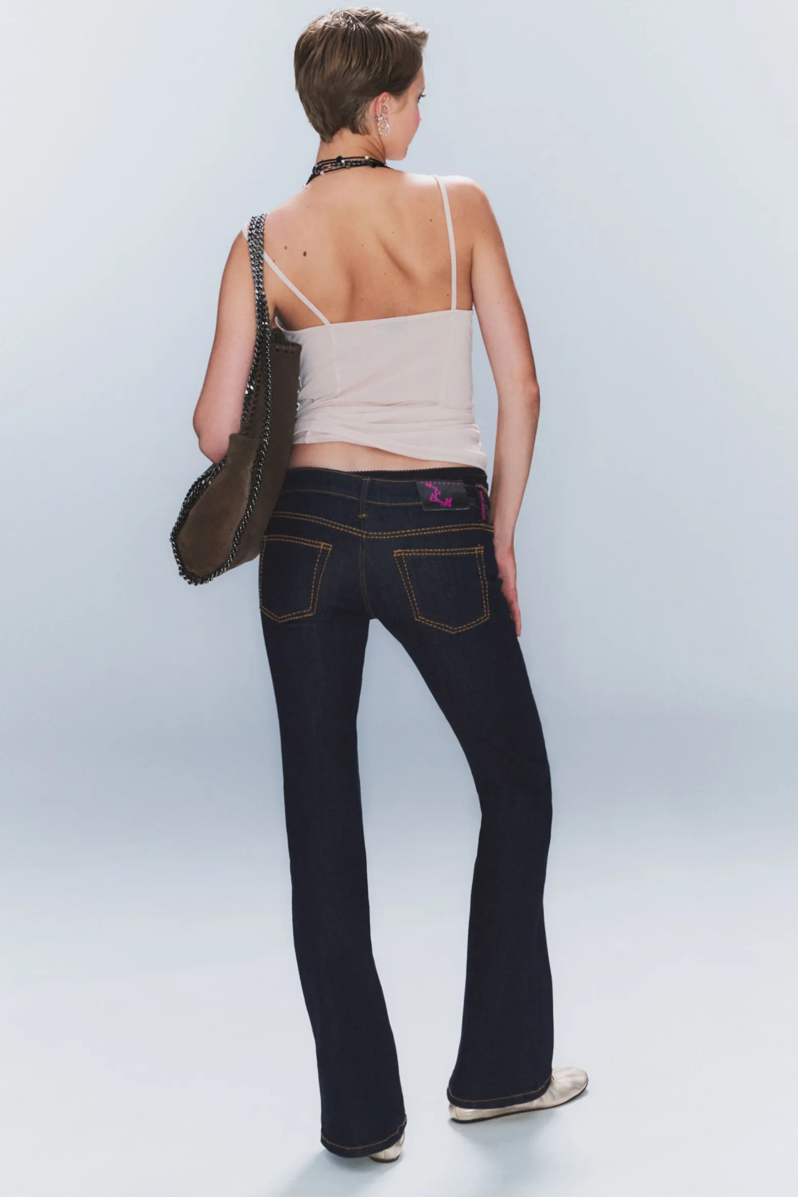 BOOTY BEI – LOW WAIST SKINNY BOOTCUT JEANS|Weekday Shop