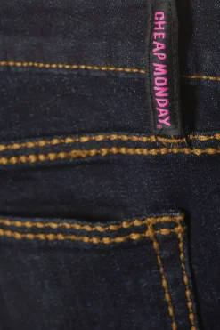 BOOTY BEI – LOW WAIST SKINNY BOOTCUT JEANS|Weekday Shop