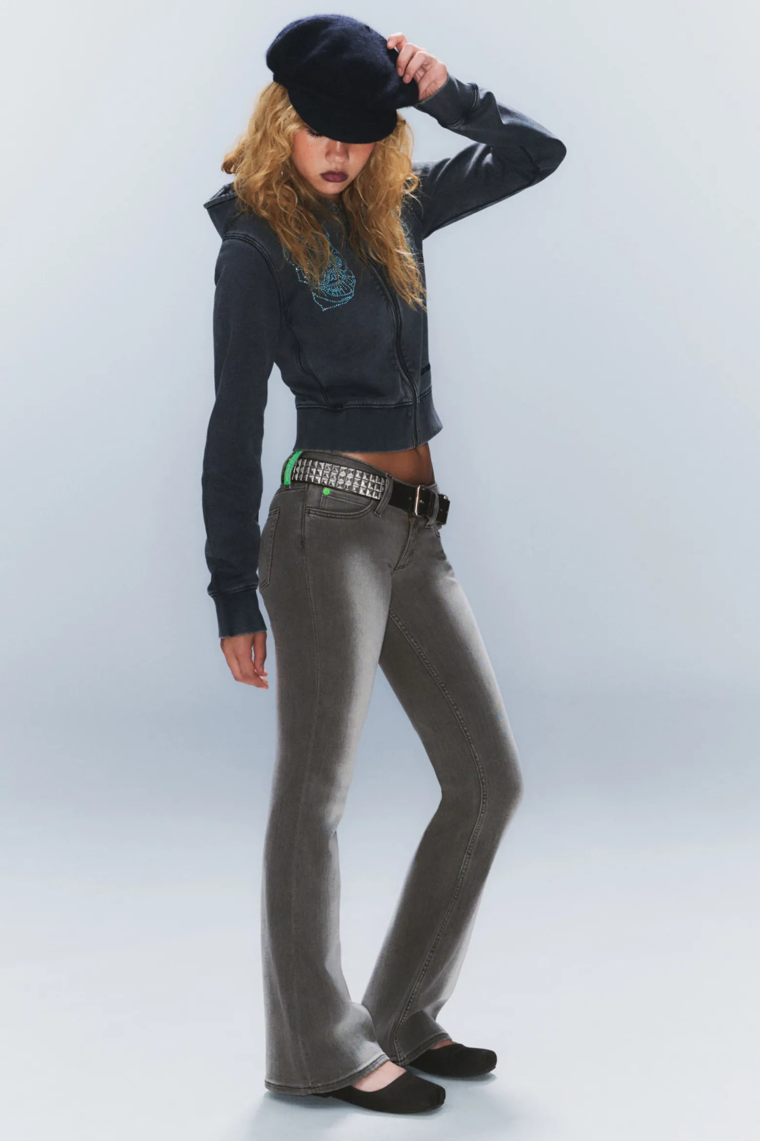 BOOTY BEI – LOW WAIST SKINNY BOOTCUT JEANS|Weekday Outlet