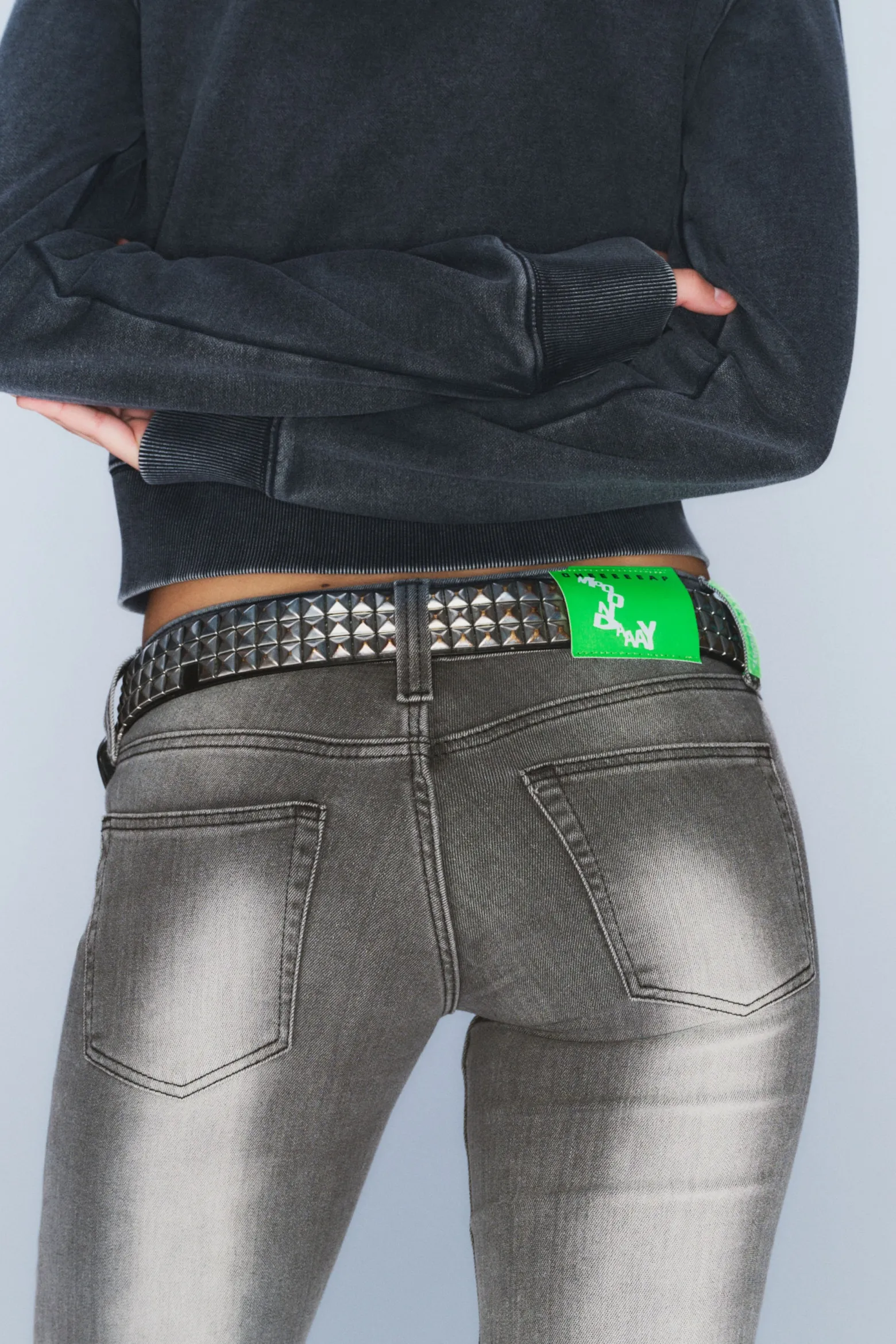 BOOTY BEI – LOW WAIST SKINNY BOOTCUT JEANS|Weekday Outlet