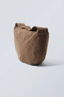 CROSSBODY-BAG AUS GEWASCHENER BAUMWOLLE|Weekday Shop