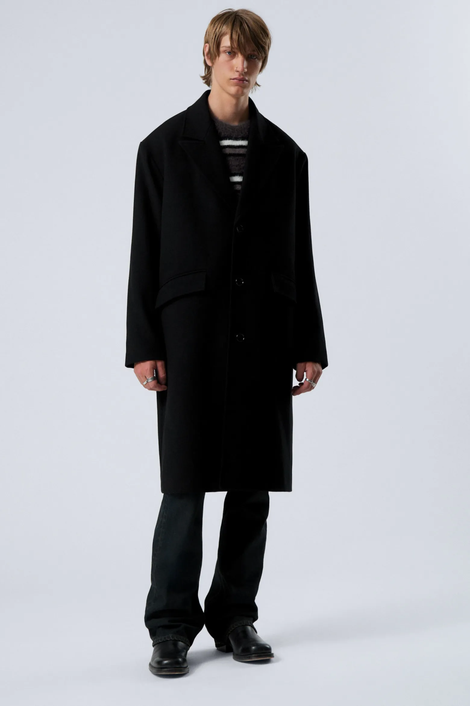 EINREIHIGER MANTEL AUS EINER WOLLMISCHUNG|Weekday New