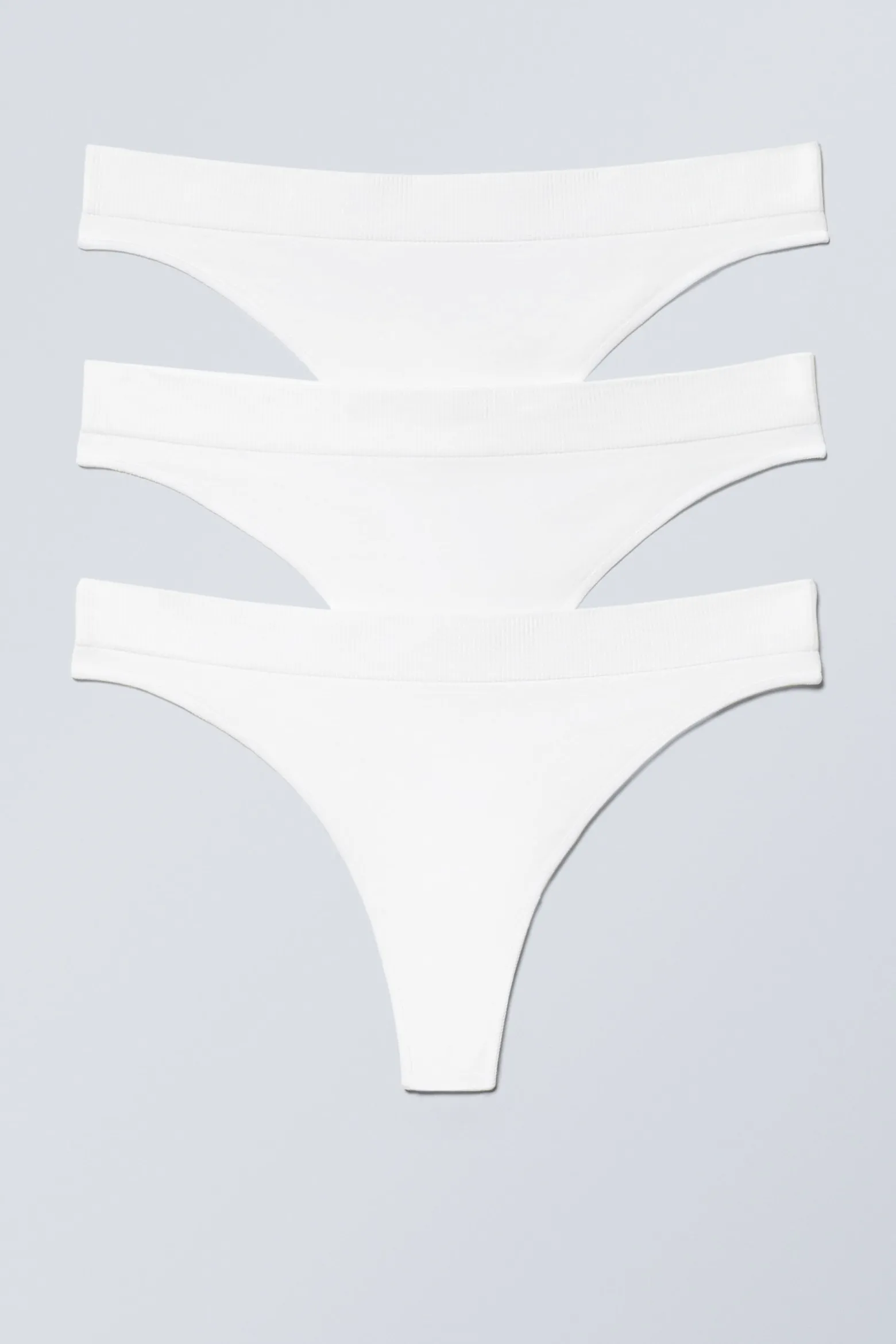 3ER-PACK NAHTLOSE TANGAS CAT SOFT MIT HOHER TAILLE|Weekday Best