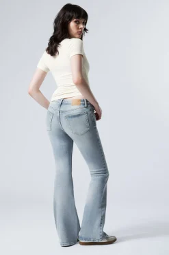 FLAME LOW WAIST SLIM FLARED LEG JEANS|Weekday Discount