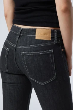 FLAME LOW WAIST SLIM FLARED LEG JEANS|Weekday Store