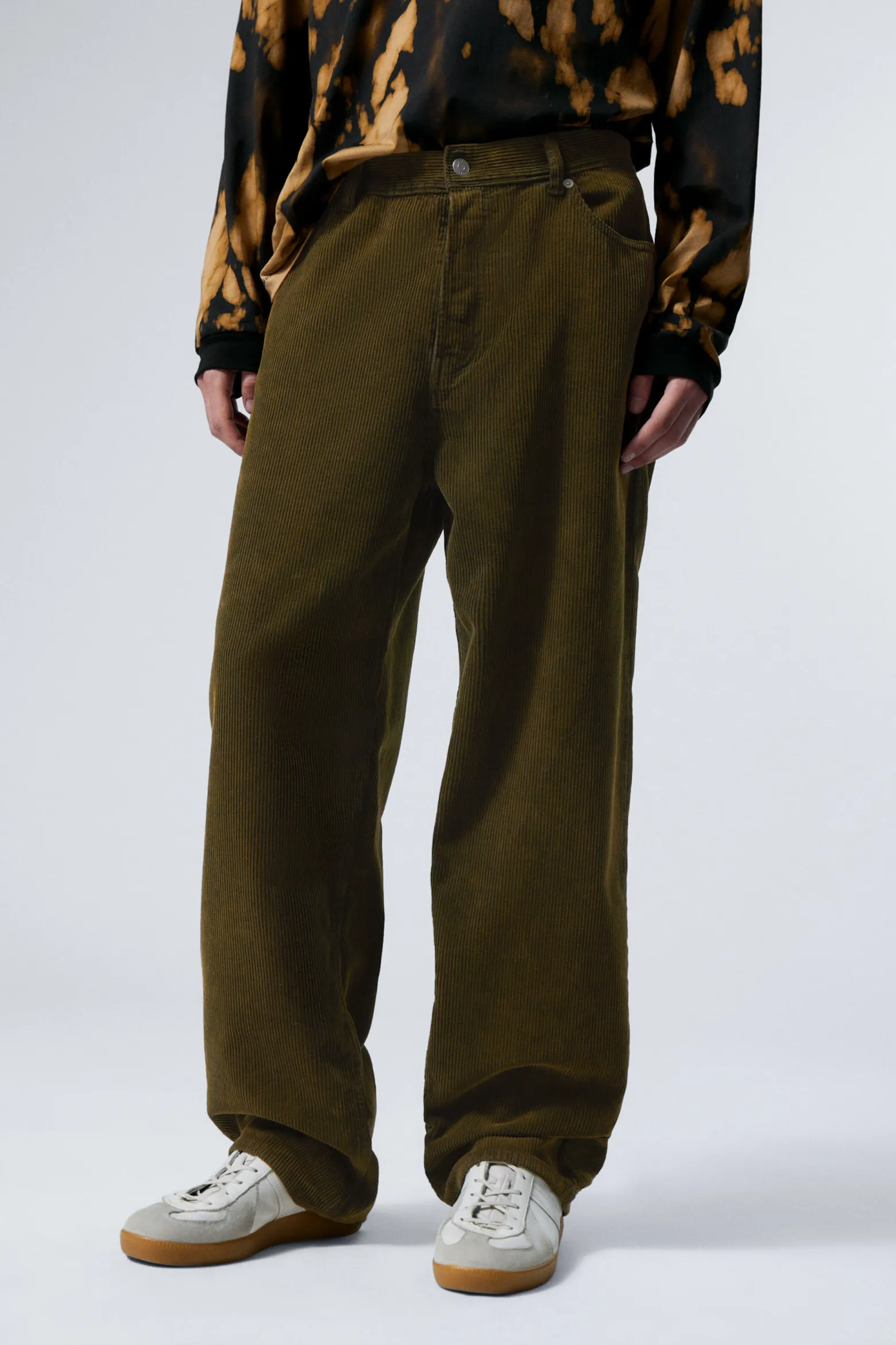 GALAXY – WEITE, GERADE GESCHNITTENE CORDHOSE|Weekday Outlet