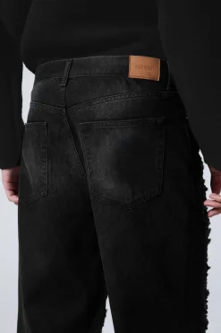 GALAXY – WEITE, GERADE GESCHNITTENE USED-JEANS|Weekday Hot