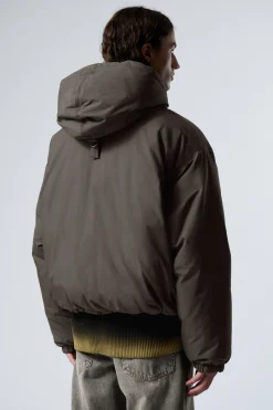 GEFÜTTERTE DAUNENJACKE MIT KAPUZE|Weekday Outlet