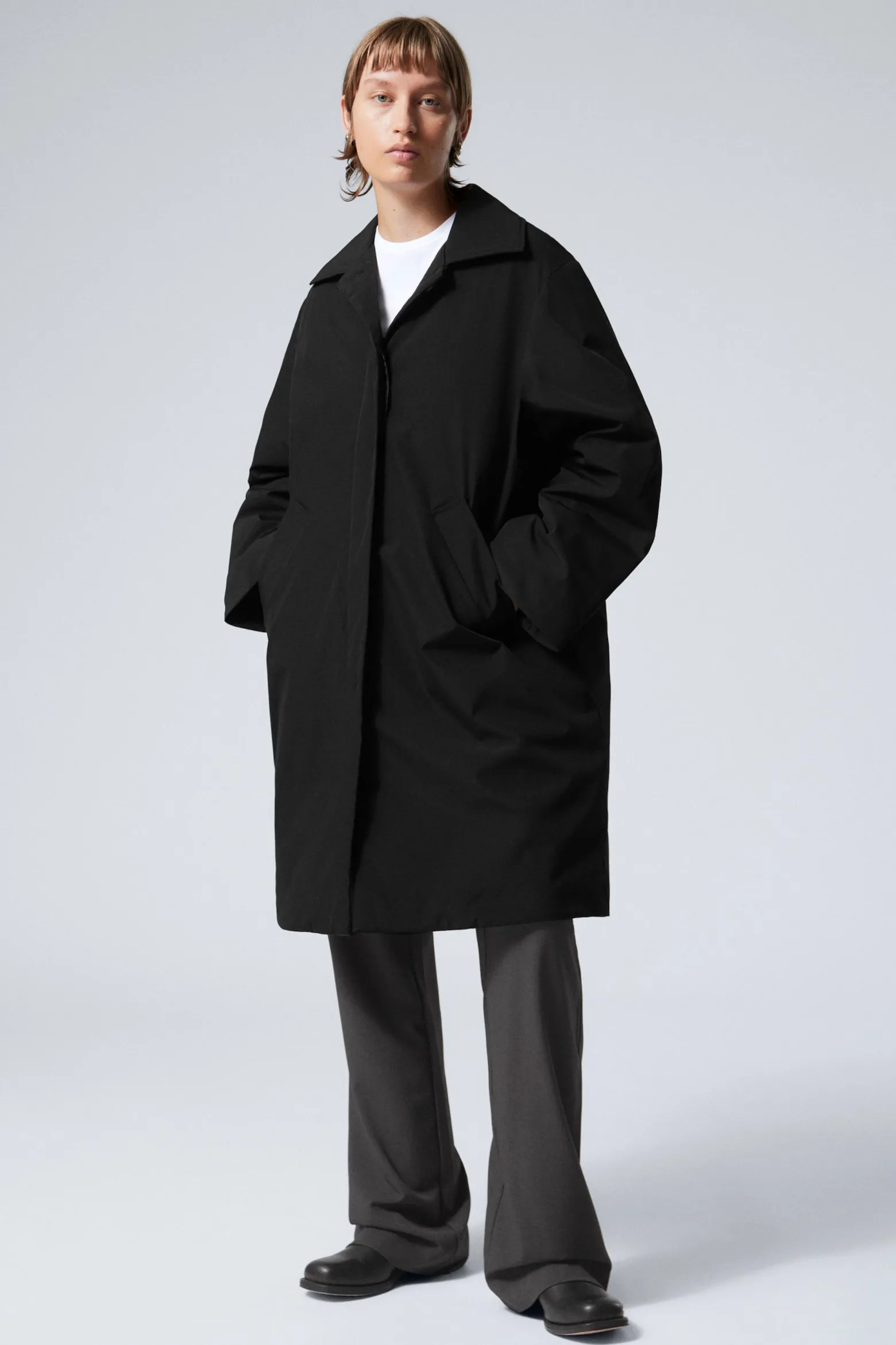 GEFÜTTERTER CAR COAT IN OVERSIZED-PASSFORM|Weekday New