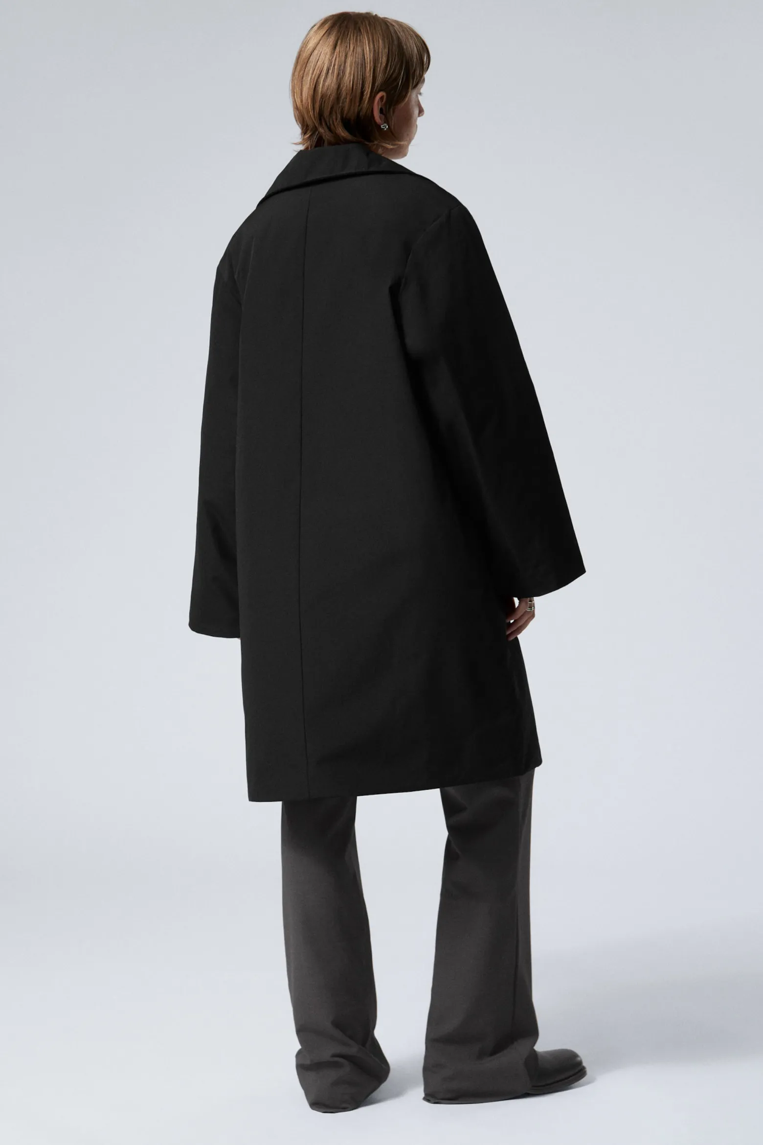 GEFÜTTERTER CAR COAT IN OVERSIZED-PASSFORM|Weekday New