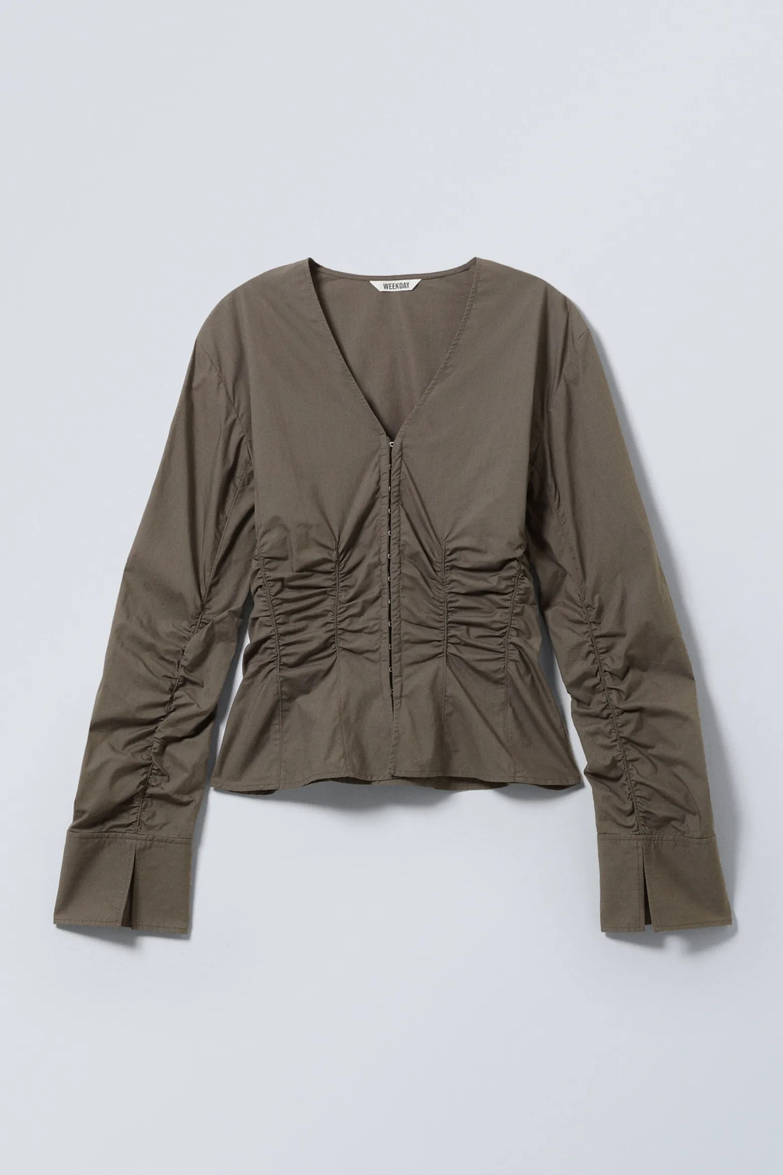 GERAFFTES POPELINE-HEMD MIT V-AUSSCHNITT|Weekday Fashion