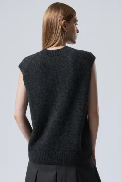 GESTRICKTE WESTE MIT V-AUSSCHNITT|Weekday Clearance