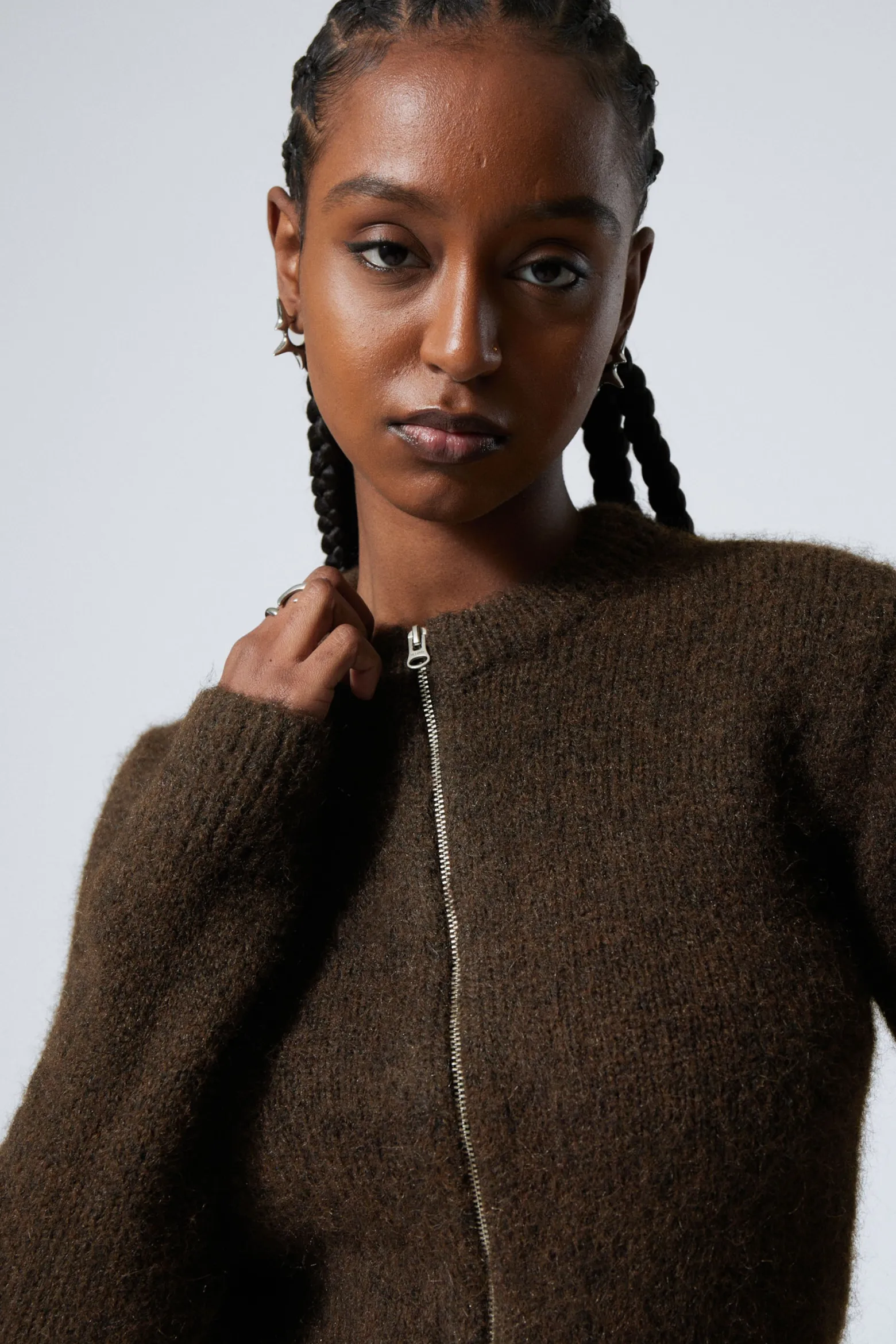 GESTRICKTER ZIP-CARDIGAN MIT SCHMALER PASSFORM|Weekday Outlet