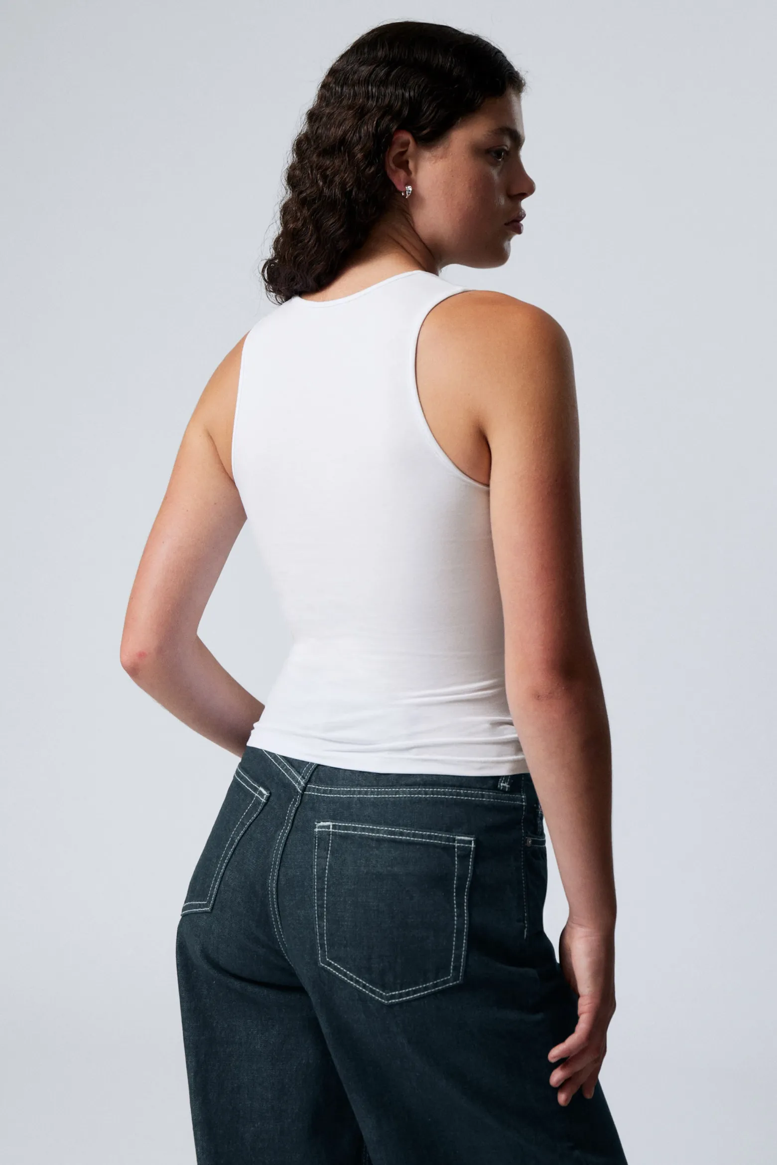 GLATTES, ENG ANLIEGENDES TANKTOP|Weekday Best