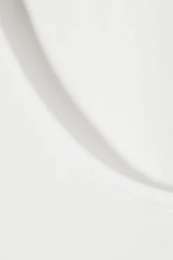 GLATTES, ENG ANLIEGENDES TANKTOP|Weekday Best