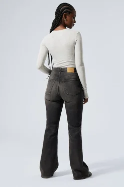 GLOW CURVE HIGH WAISTED REGULAR FLARED LEG JEANS|Weekday Online