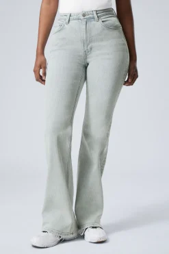 GLOW CURVE HIGH WAISTED REGULAR FLARED LEG JEANS|Weekday Cheap