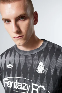 GRAPHIC-LONGSLEEVE MIT LOCKERER PASSFORM|Weekday Sale