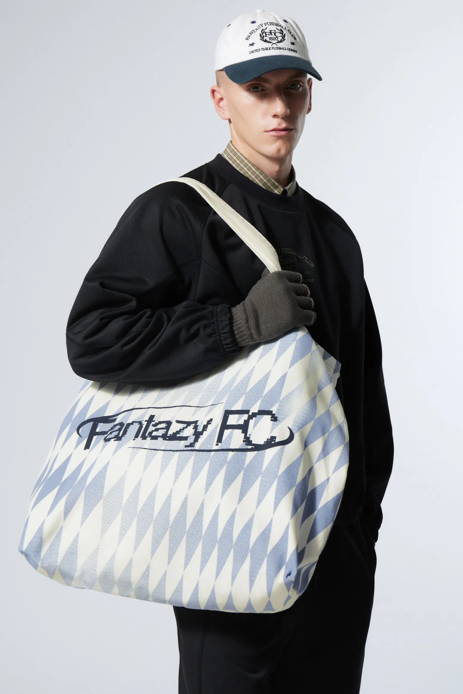 GROSSE MERCH-TRAGETASCHE|Weekday Cheap