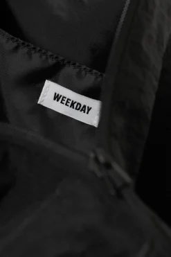 GROSSE RIPSTOP-UMHÄNGETASCHE|Weekday New