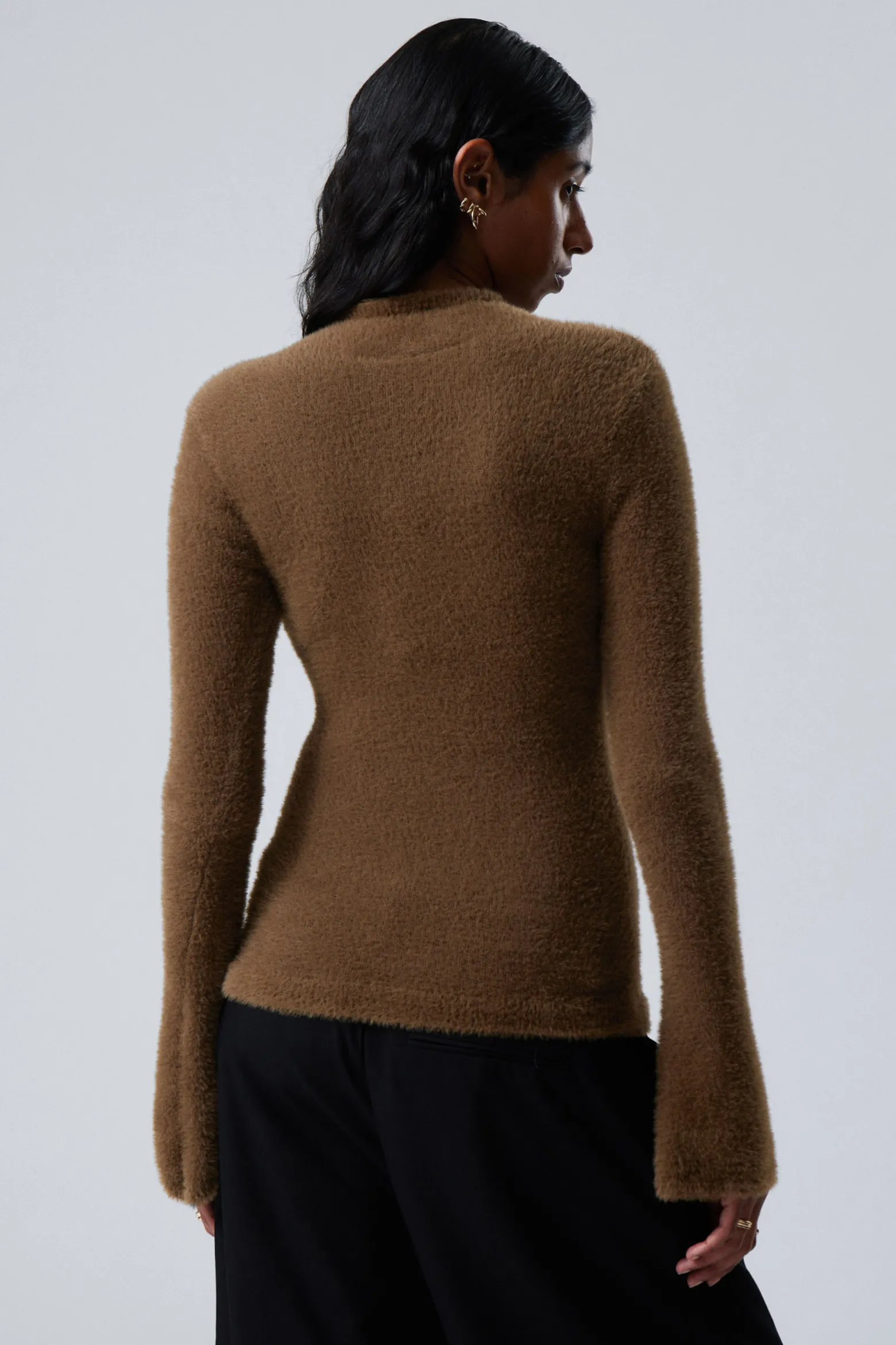 HAARIGER PULLOVER MIT STEHKRAGEN|Weekday Clearance