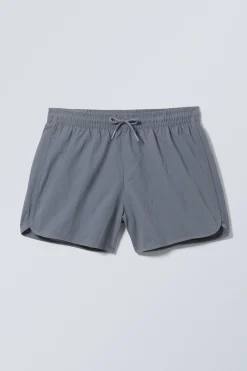 HELLBRAUNE BADESHORTS TAN MIT STRUKTURMUSTER|Weekday Outlet