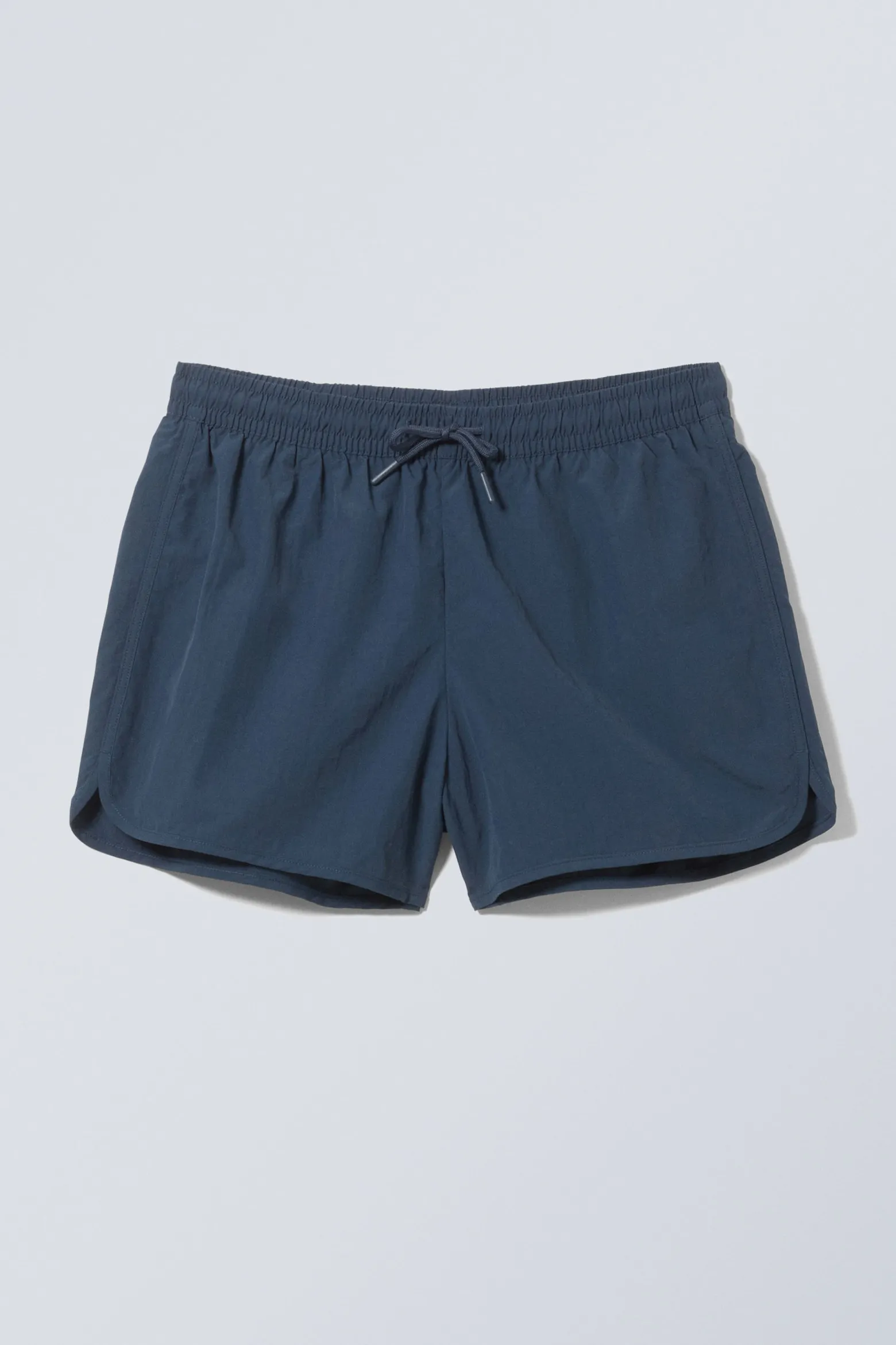 HELLBRAUNE BADESHORTS TAN MIT STRUKTURMUSTER|Weekday Cheap