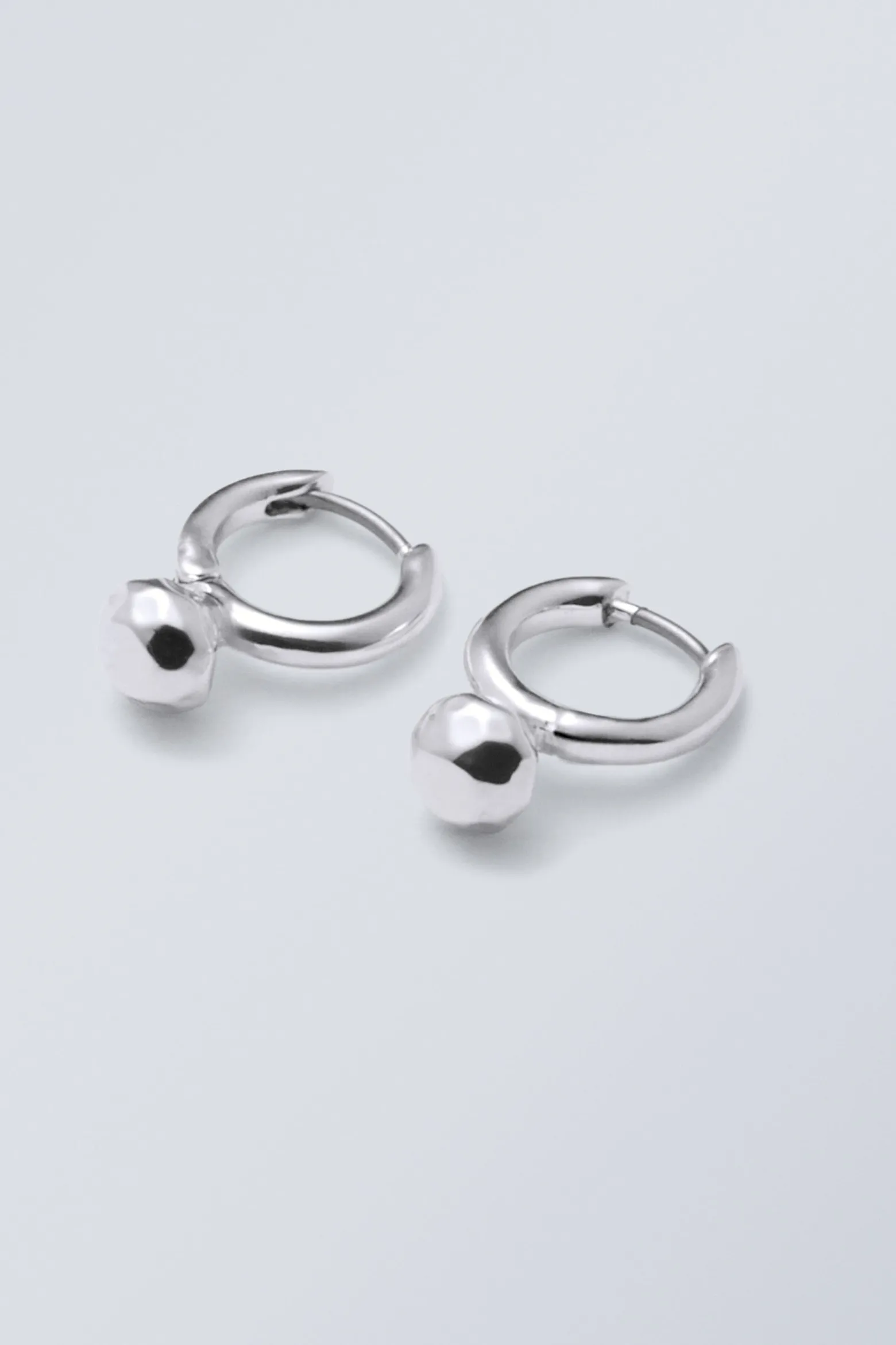 HOOP-OHRRINGE MIT STEIN|Weekday Hot